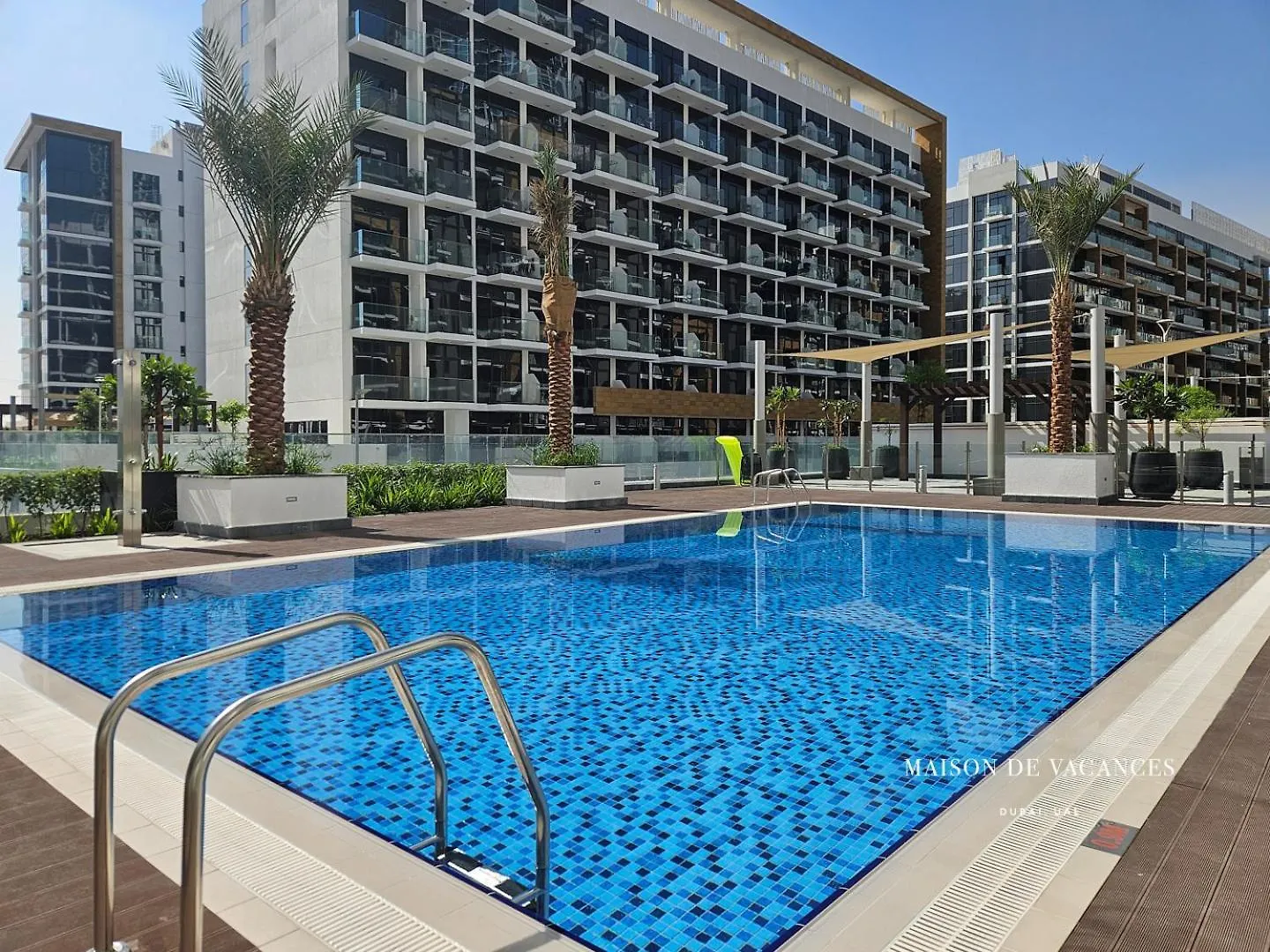 Santorini Studio Pool View Dubai 0*,